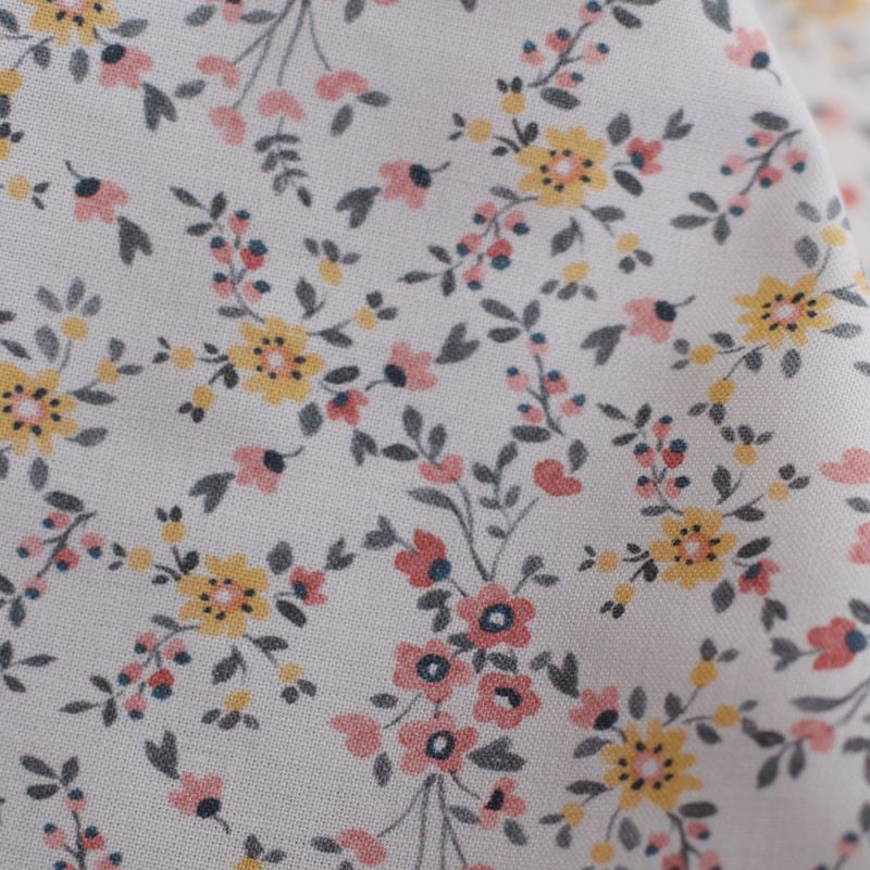 Zelie - Popeline de coton douce qualité SWEET fleuri fond parme