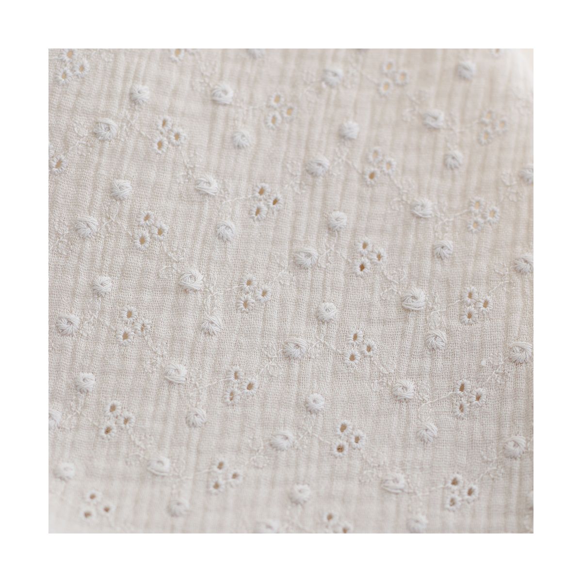 Adèle - Double gaze de coton brodée coloris écru Adèle - Double gaze de coton brodée coloris écru