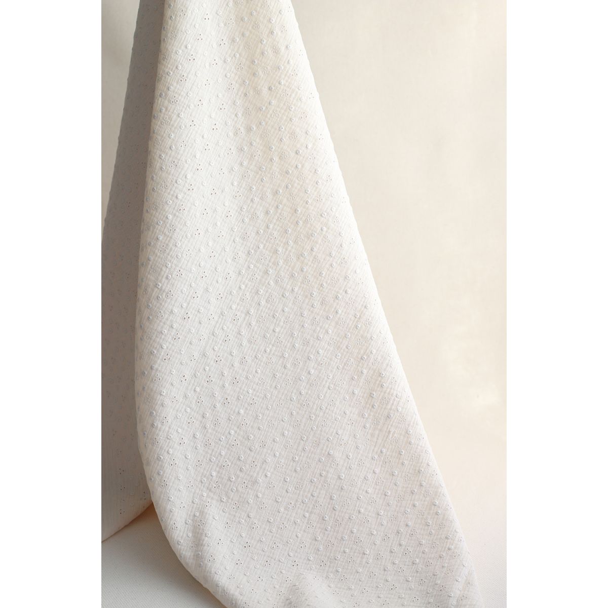 Adèle - Double gaze de coton brodée coloris écru Adèle - Double gaze de coton brodée coloris écru