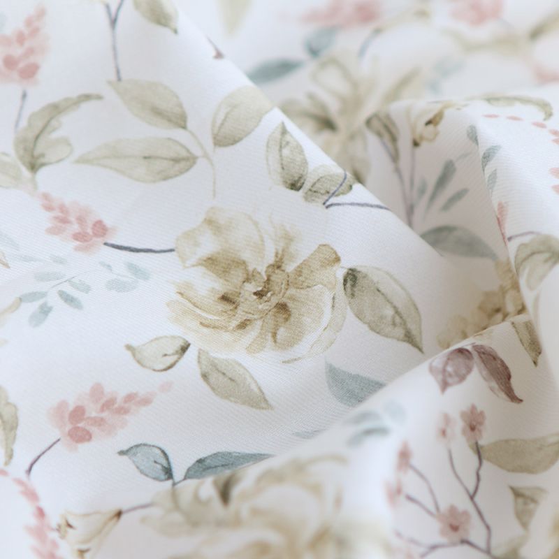 Lyana - Tissu sergé / twill de coton organique imprimé fleuri