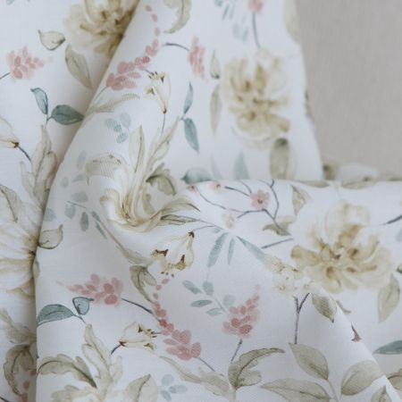 Lyana - Tissu sergé / twill de coton organique imprimé fleuri Lyana - Tissu sergé / twill de coton organique imprimé fleuri