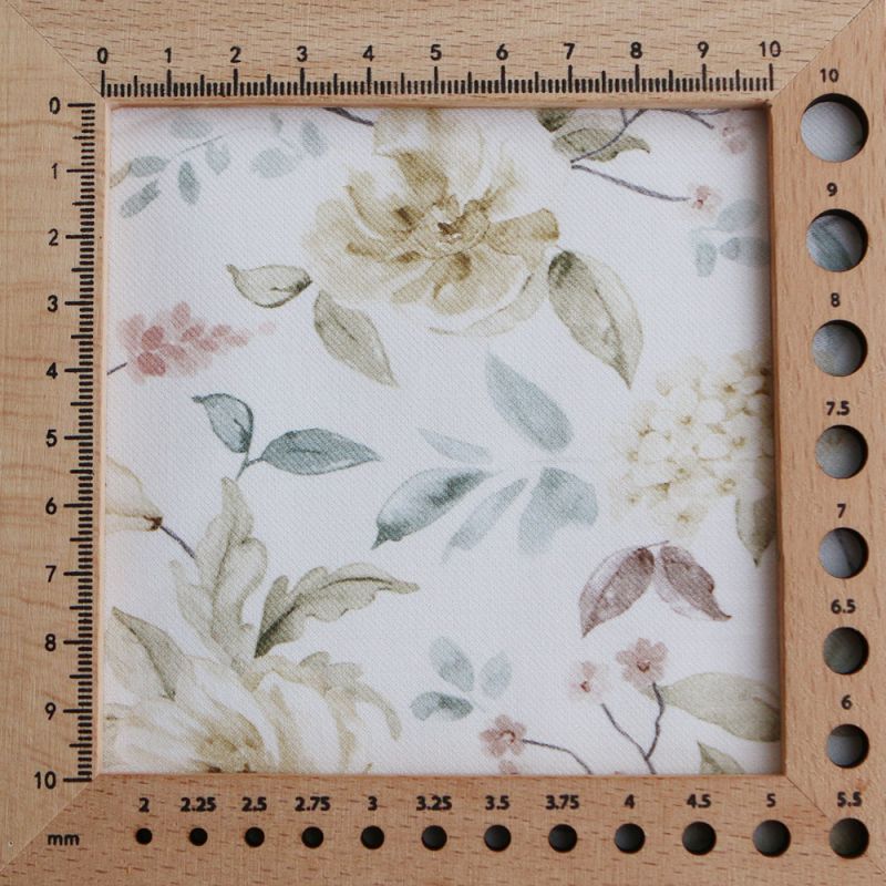 Lyana - Tissu sergé / twill de coton organique imprimé fleuri