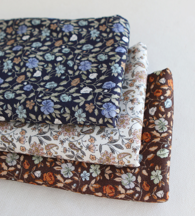 Amelia - Velours milleraies coton organique imprimé fleuri midnight