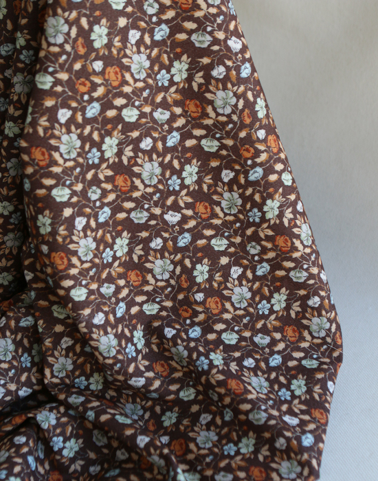 Amelia - Velours milleraies coton organique imprimé fleuri chocolat