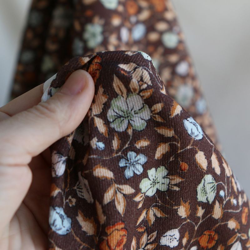 Amelia - Velours milleraies coton organique imprimé fleuri chocolat