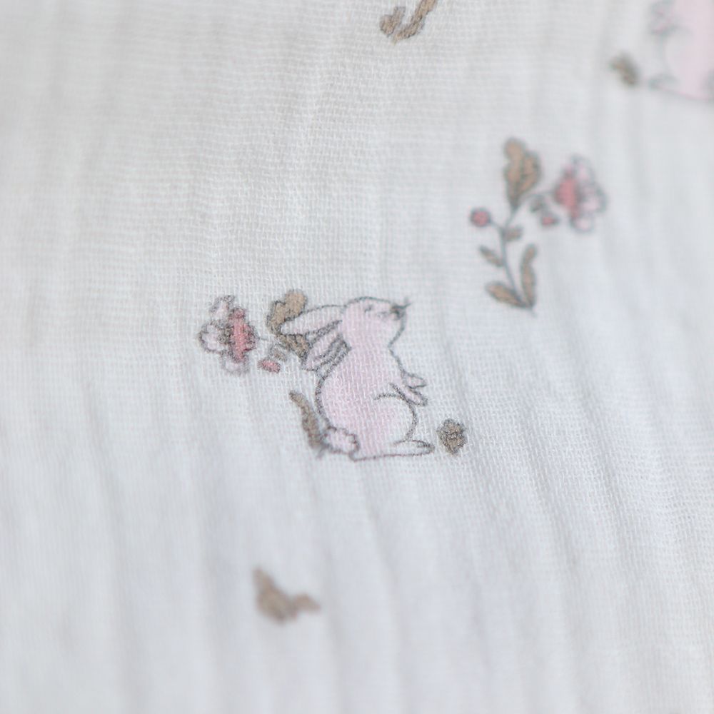 Yuki - Double gaze de coton fond blanc motif petits lapins roses