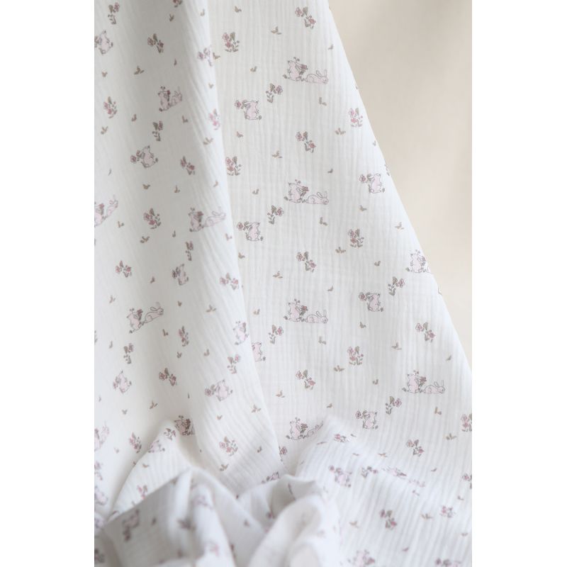 Yuki - Double gaze de coton fond blanc motif petits lapins roses