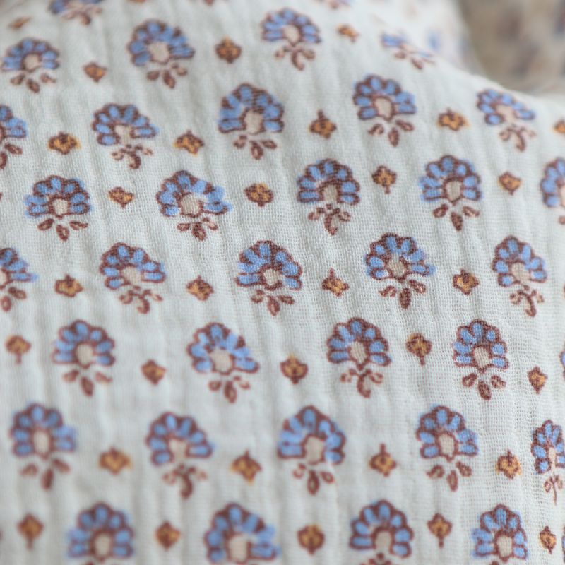 Leela - Double gaze de coton motif fleuri fond écru