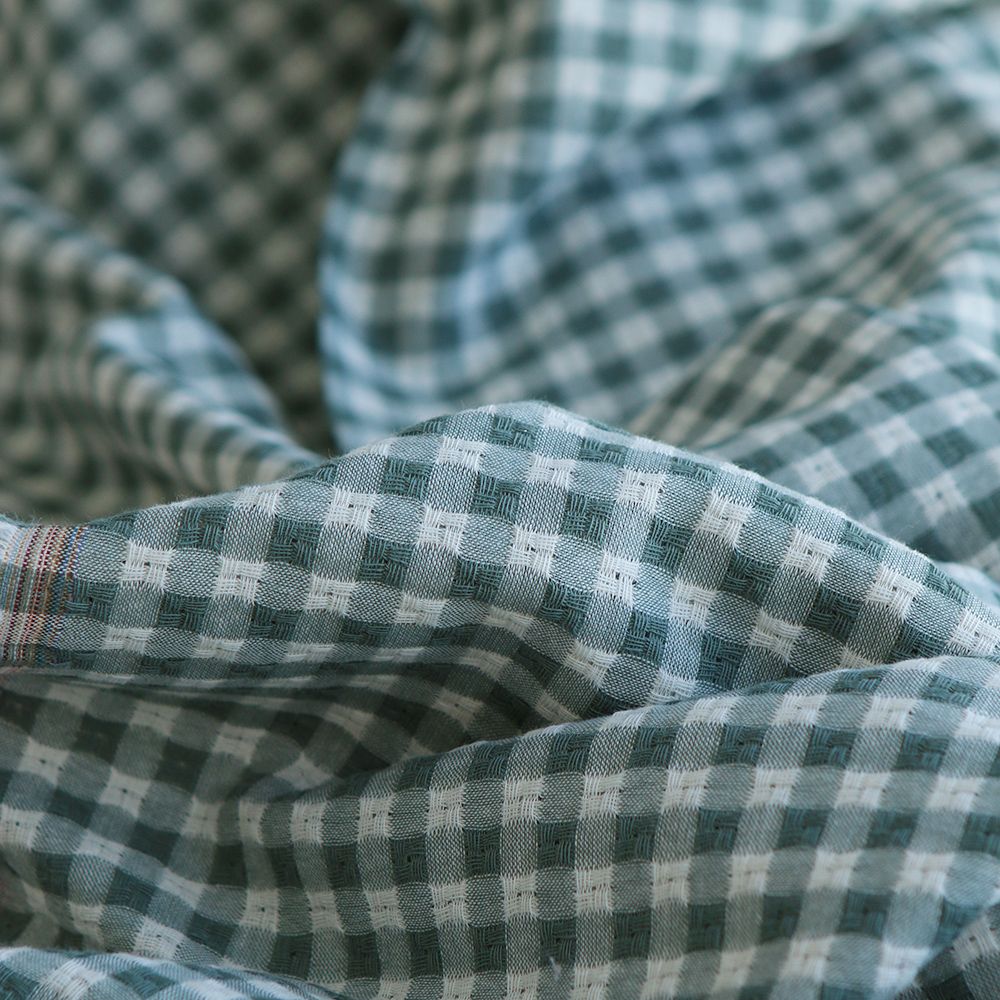 Dick - Seersucker / Coton gaufré texturé vichy 7mm écru et vert sauge