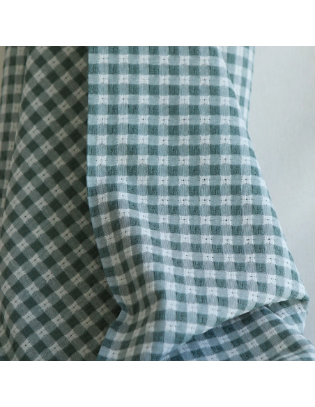 Dick - Seersucker / Coton gaufré texturé vichy 7mm écru et vert sauge