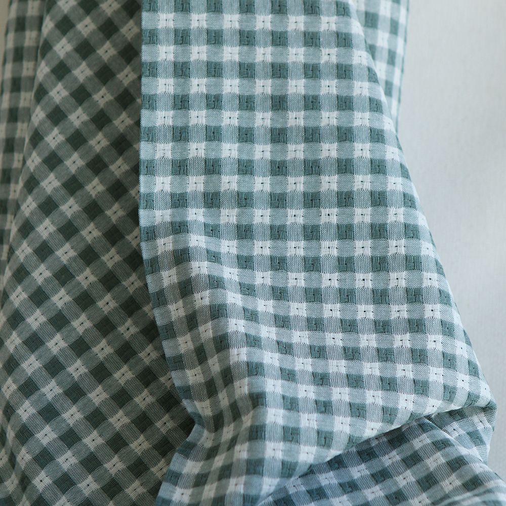 Dick - Seersucker / Coton gaufré texturé vichy 7mm écru et vert sauge