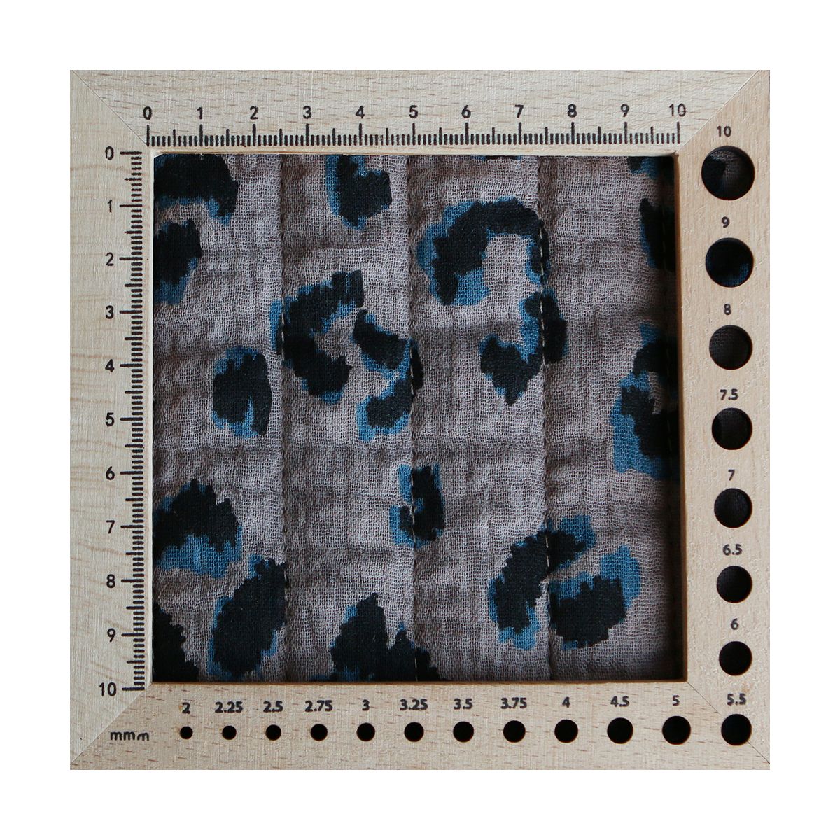 Fauve - Matelassé double gaze de coton motif Graou taupe Fauve - Matelassé double gaze de coton motif Graou taupe