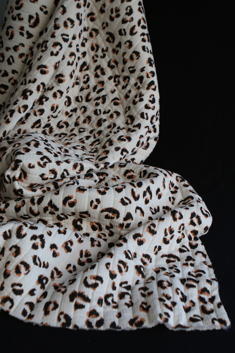 Fauve - Matelassé double gaze de coton motif Graou écru