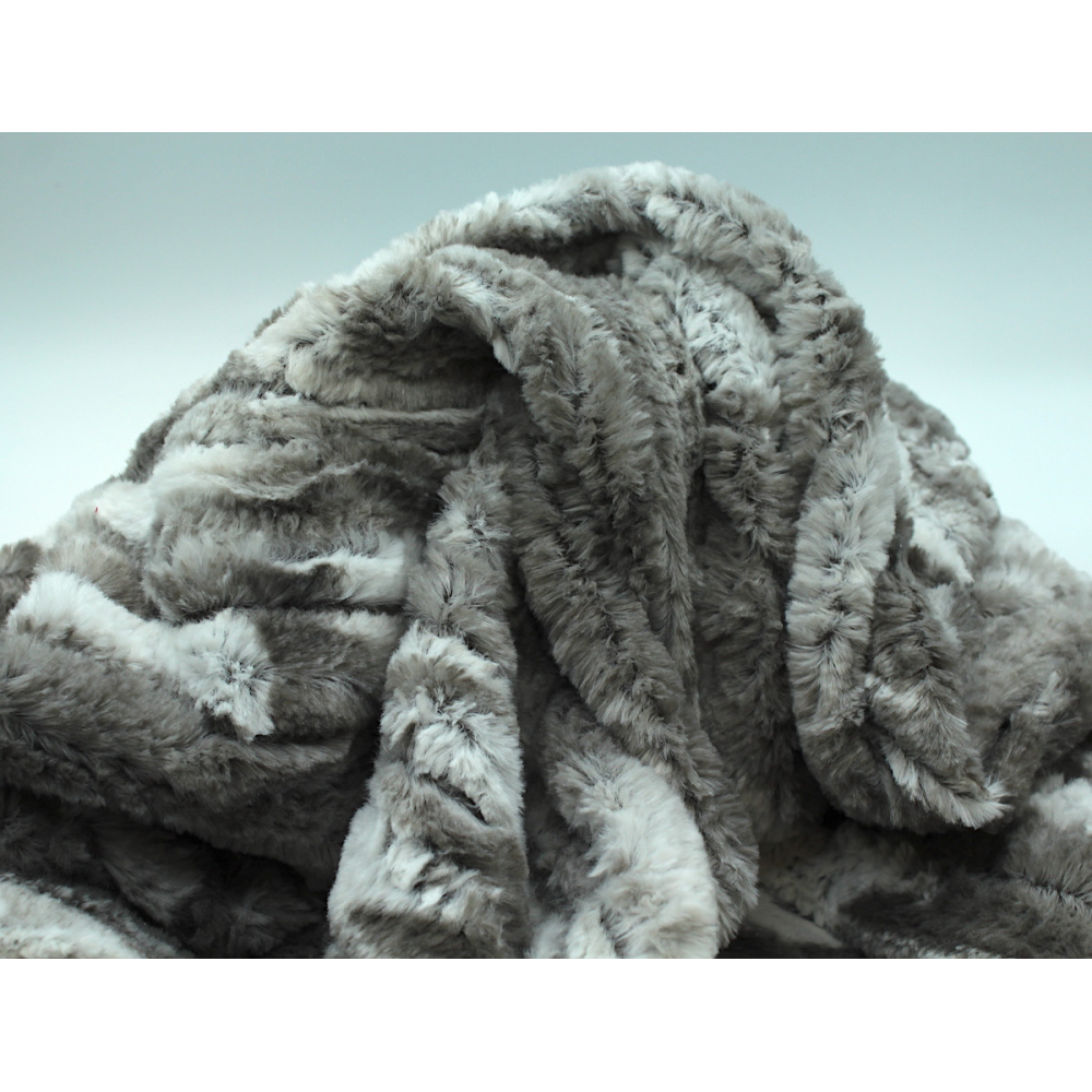 Fausse fourrure coloris gris clair