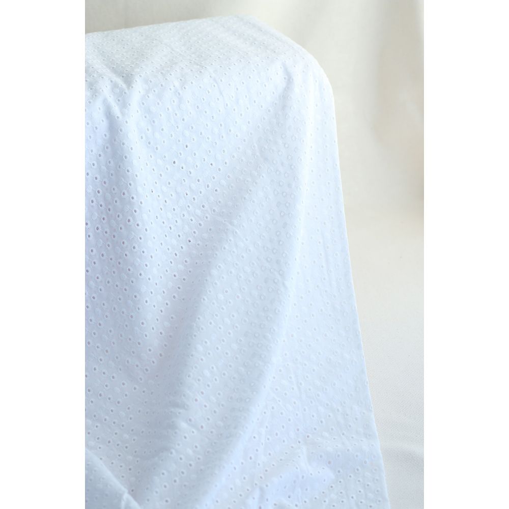 copy of Broderie anglaise coton coloris BLANC