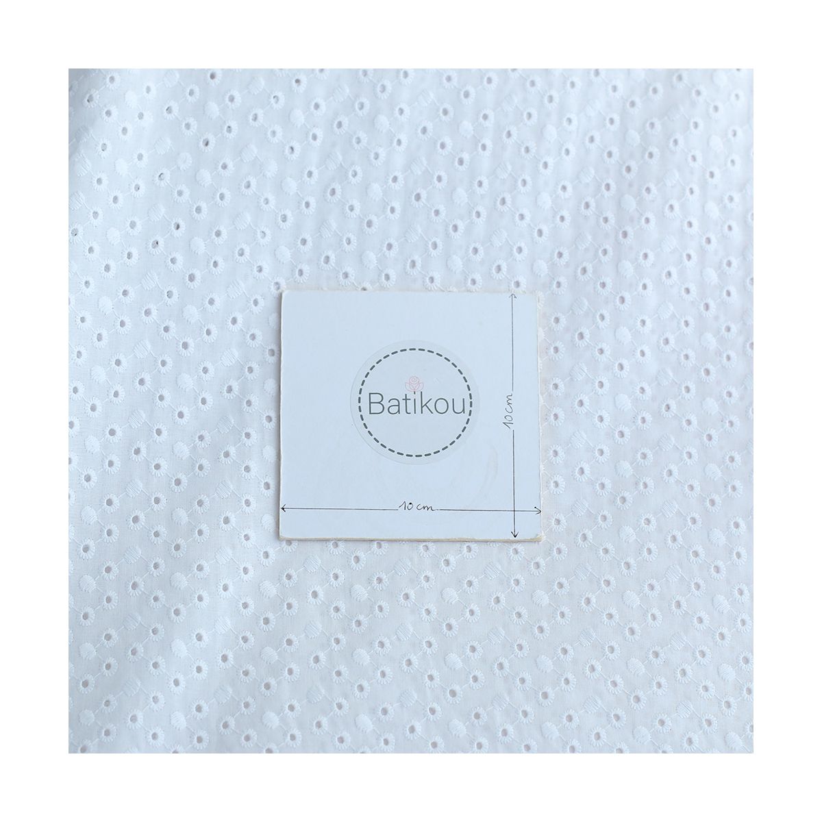 copy of Broderie anglaise coton coloris BLANC copy of Broderie anglaise coton coloris BLANC