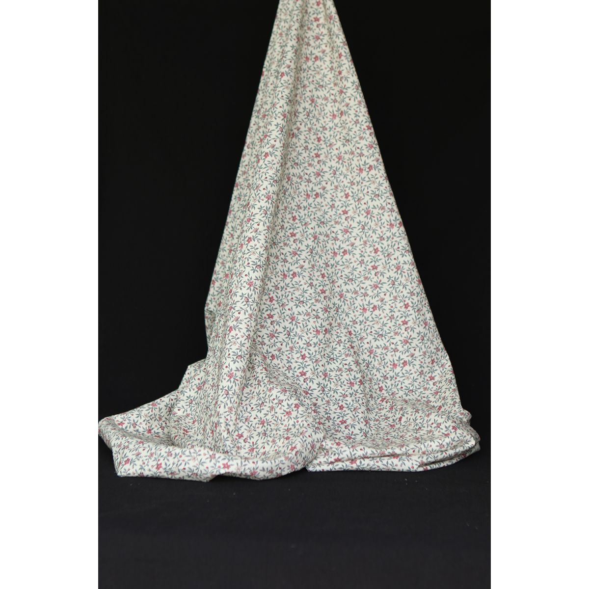 Lexie - Batiste de coton SILKYNE à imprimé fleuri Lexie - Batiste de coton SILKYNE à imprimé fleuri