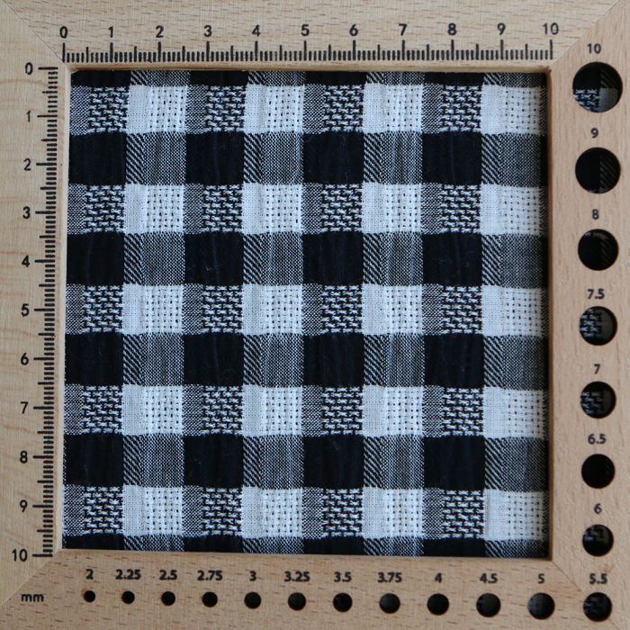 Richard - Seersucker / Coton gaufré texturé vichy noir