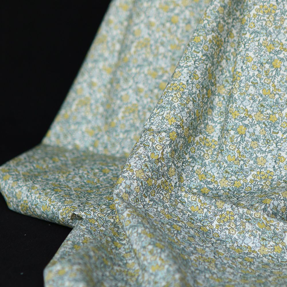 Eleanore - Popeline douce coton organique fond ivoire fleuri vert et jaune