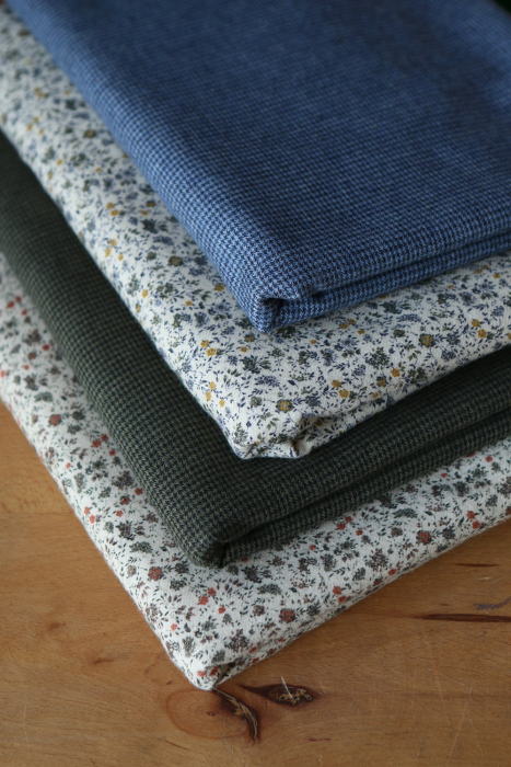 Coco - Coton gratté doux tissage mini pied de poule (pied de puce) Kaki