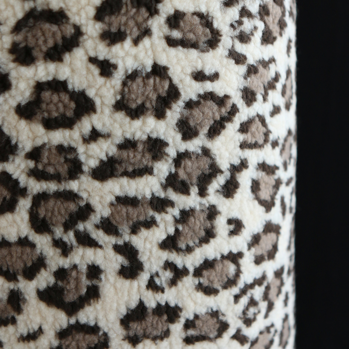 Teddy Sherpa bouclé fond beige clair motif graou