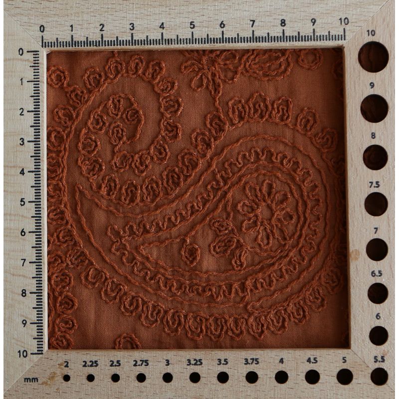 Amanda - Voile de coton brodé coloris roux caramel