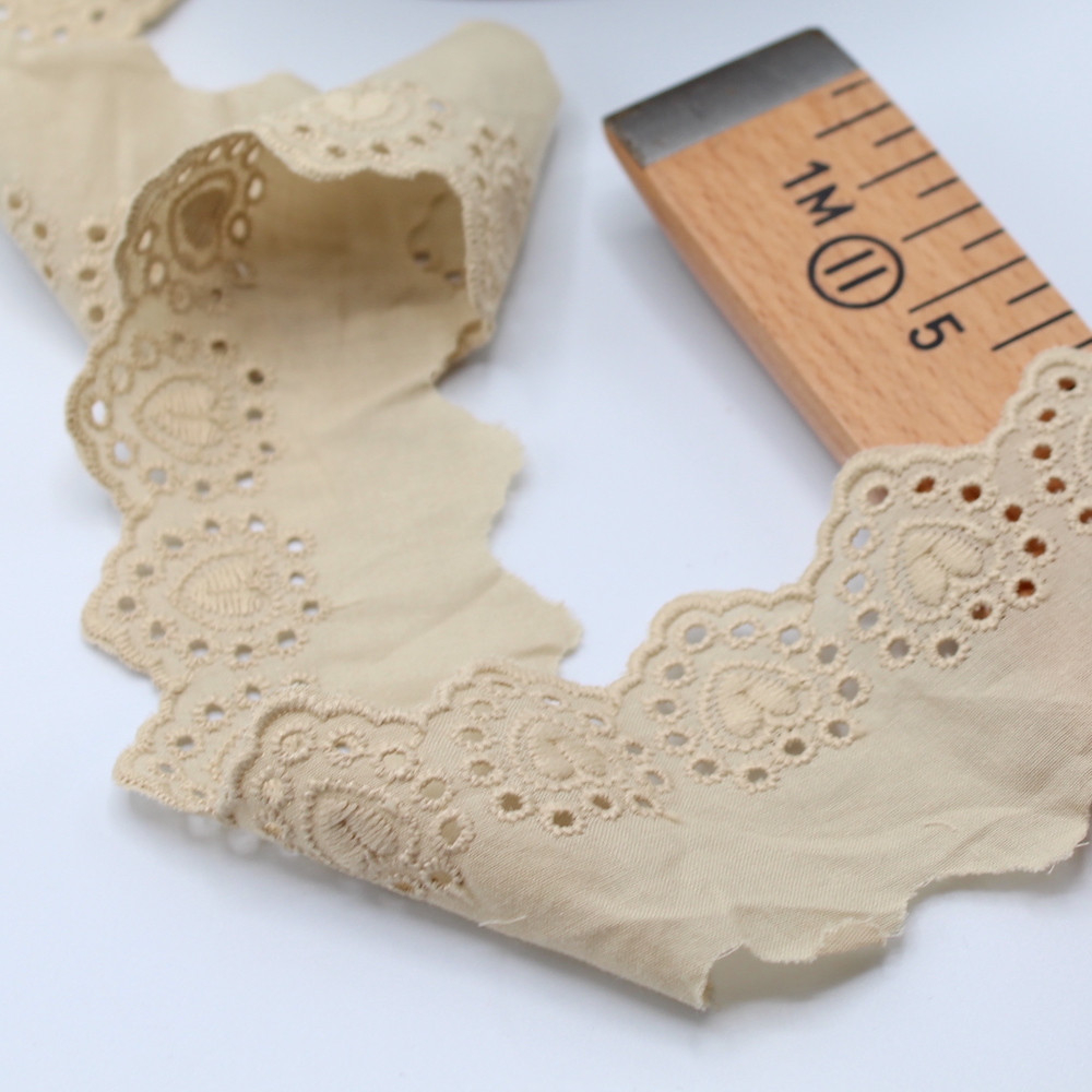 Galon coton broderie anglaise brodé grège 45mm x 1m