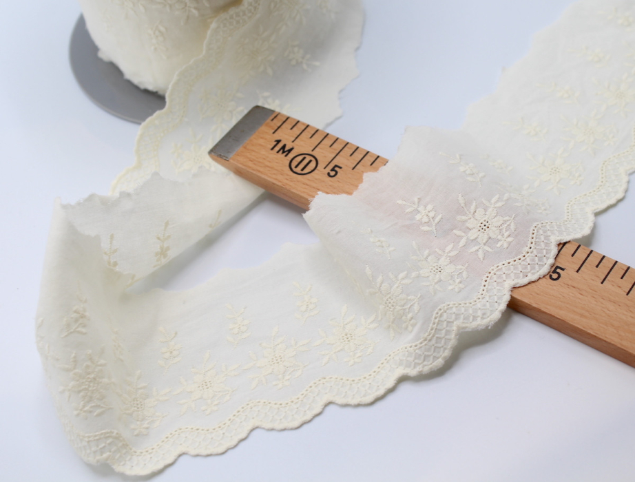 Galon coton broderie anglaise brodé 85mm x 1m ecru