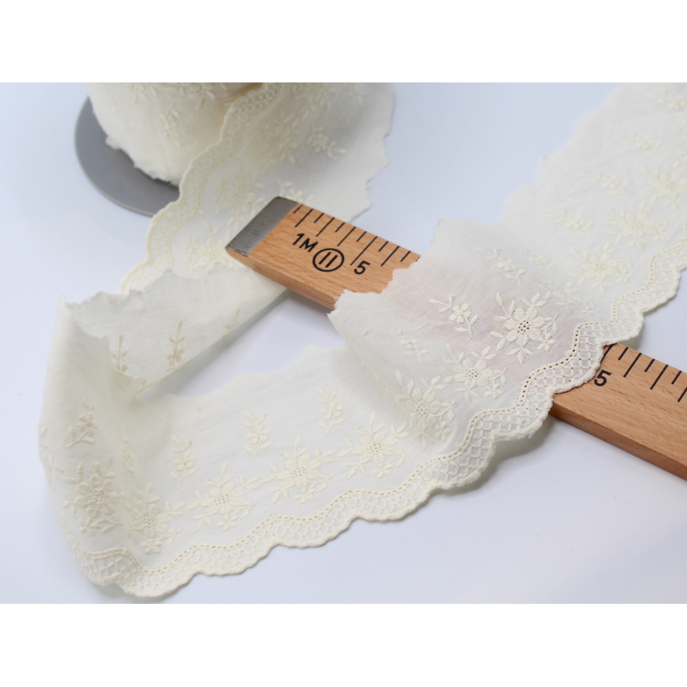 Galon coton broderie anglaise brodé 85mm x 1m ecru
