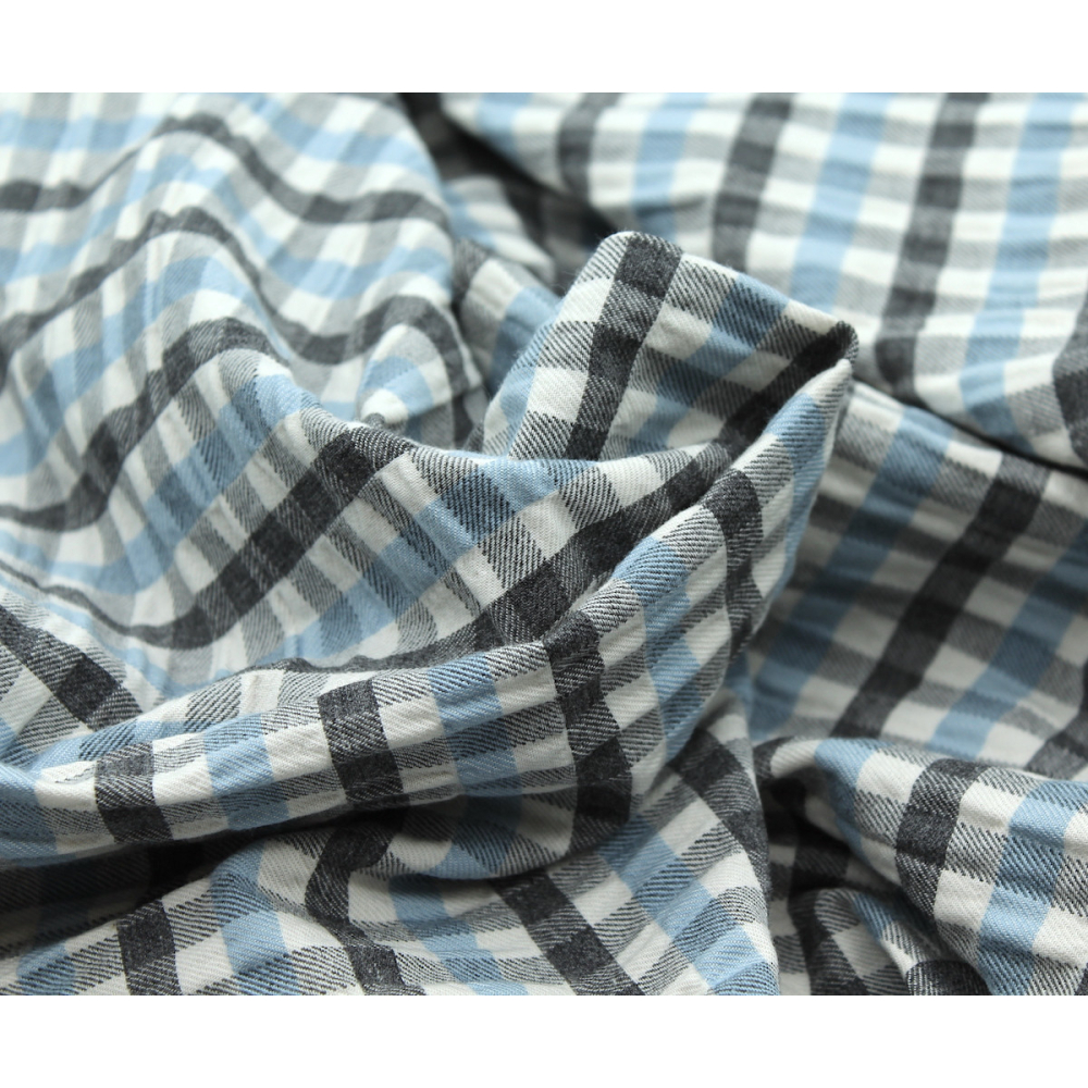 Tissu sergé de coton gaufré vichy gris / écru / bleu Batikou - 3