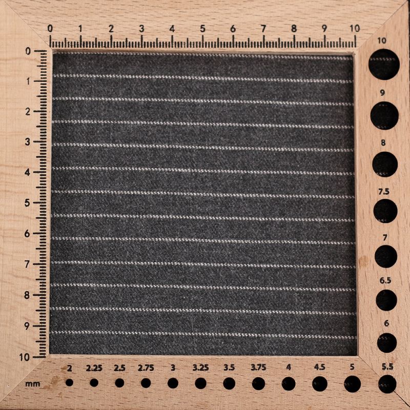 Tissu sergé de coton gratté organique rayures tissées anthracite