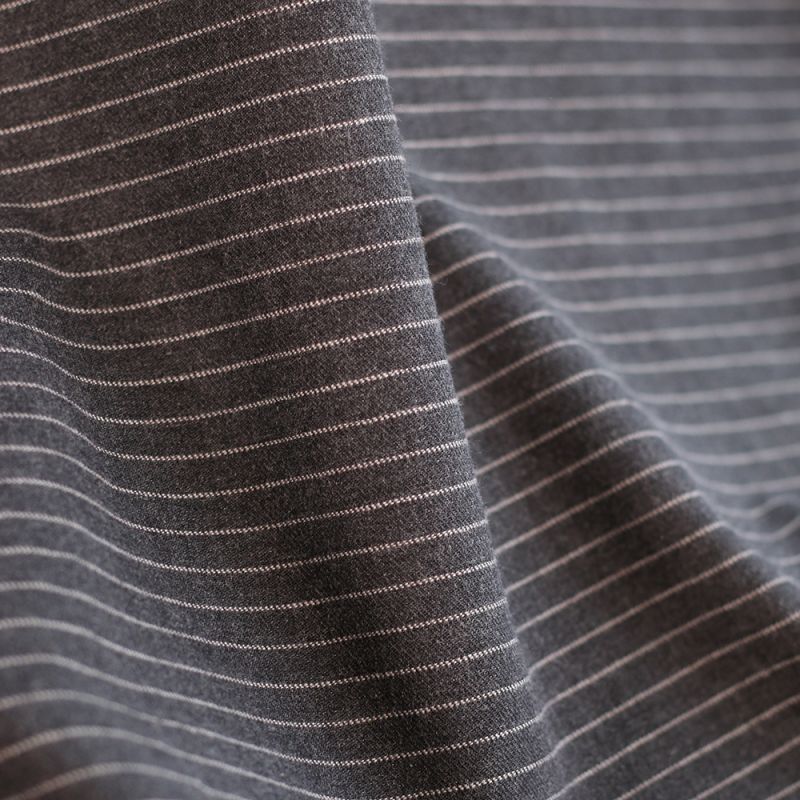 Tissu sergé de coton gratté organique rayures tissées anthracite