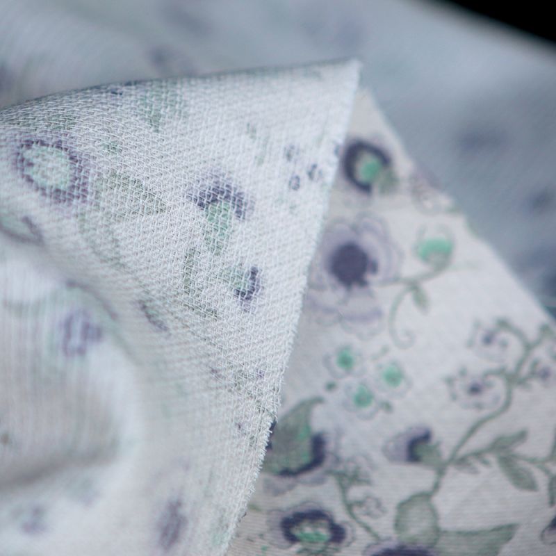 April - Tissu coton piqué léger texturé fleuri gris bleu