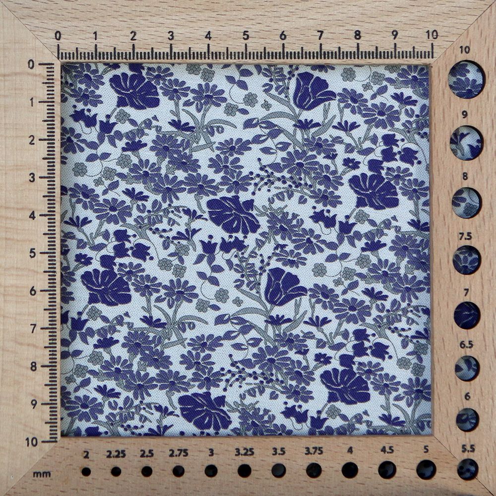 Svetlana - Batiste de coton SILKYNE à imprimé fleuri