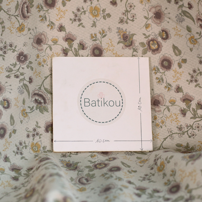 April - Tissu coton piqué léger texturé fleuri kaki