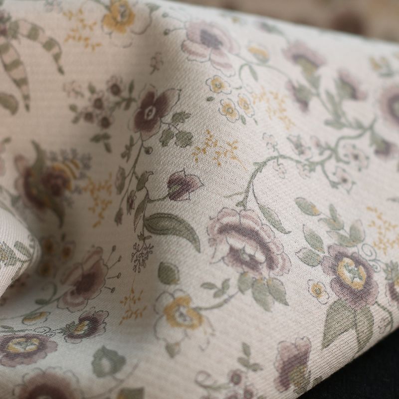 April - Tissu coton piqué léger texturé fleuri kaki