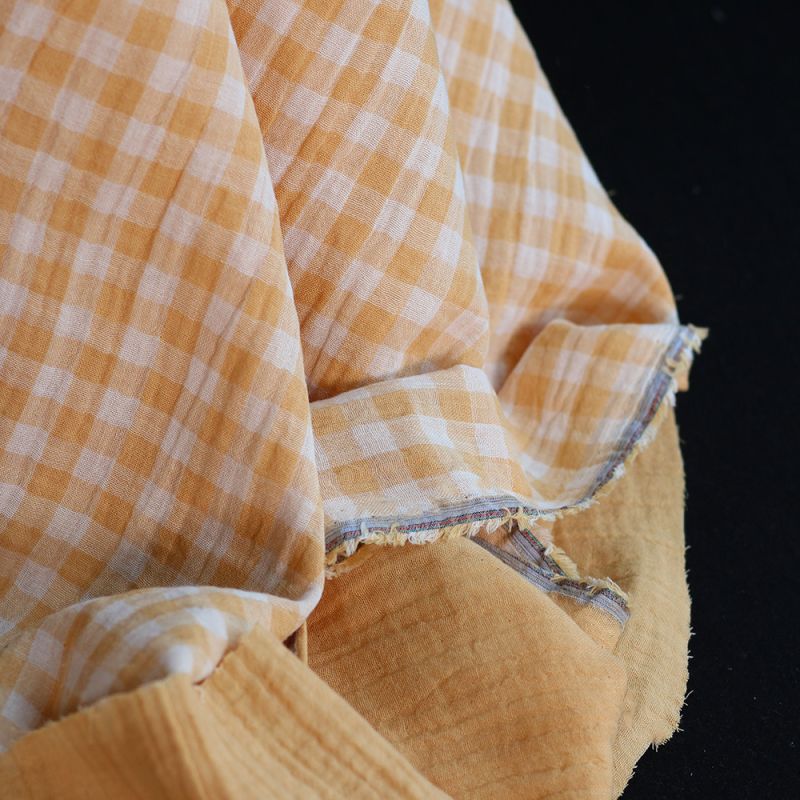 Double gaze de coton réversible vichy jaune blé