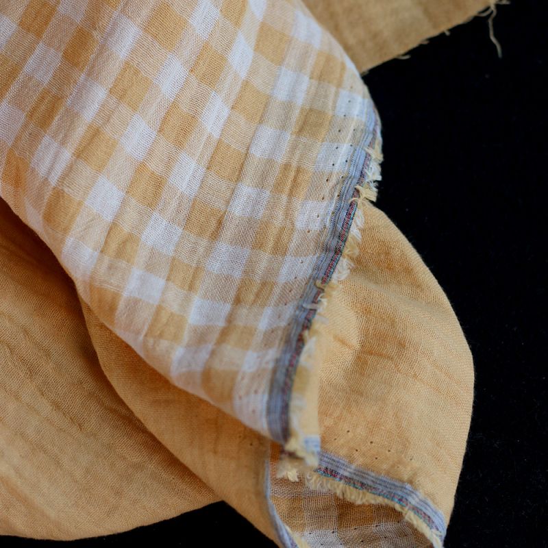 Double gaze de coton réversible vichy jaune blé