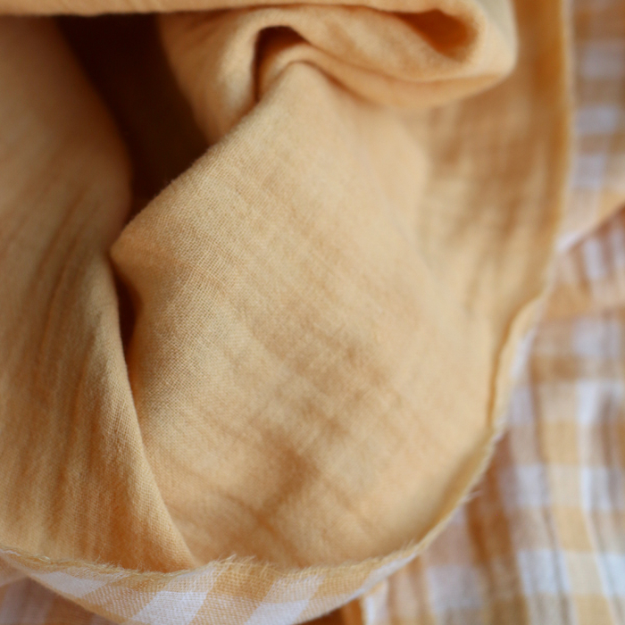 Double gaze de coton réversible vichy jaune blé