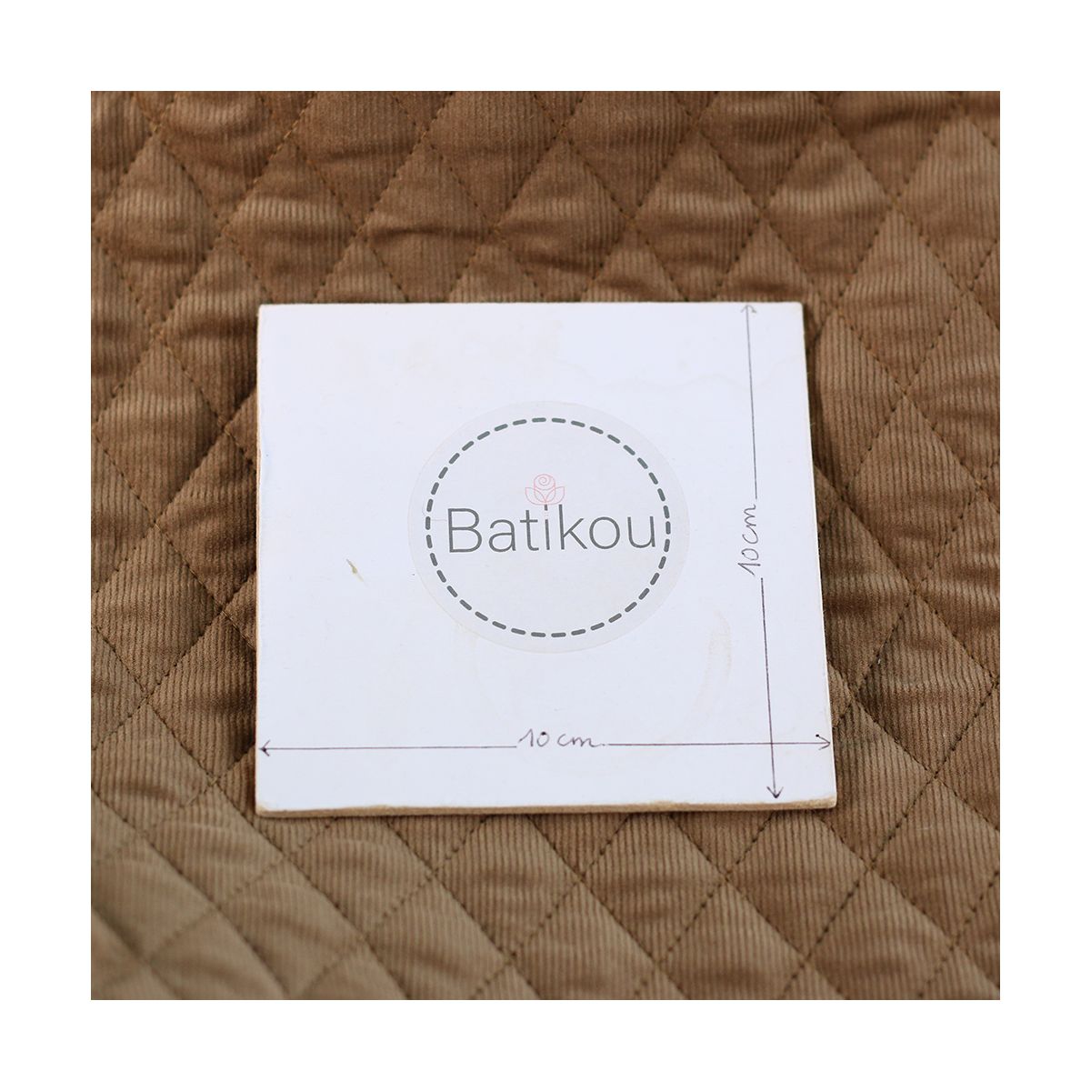 Tissu matelassé velours milleraies coton organique camel