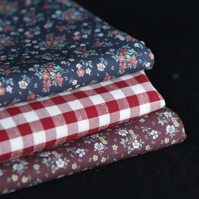 Isaure - Popeline douce coton fleuri bleu marine