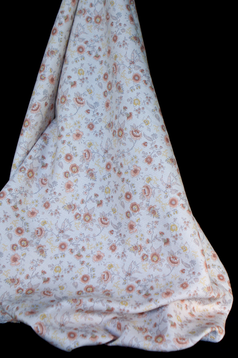 April - Tissu coton piqué léger texturé fleuri rose