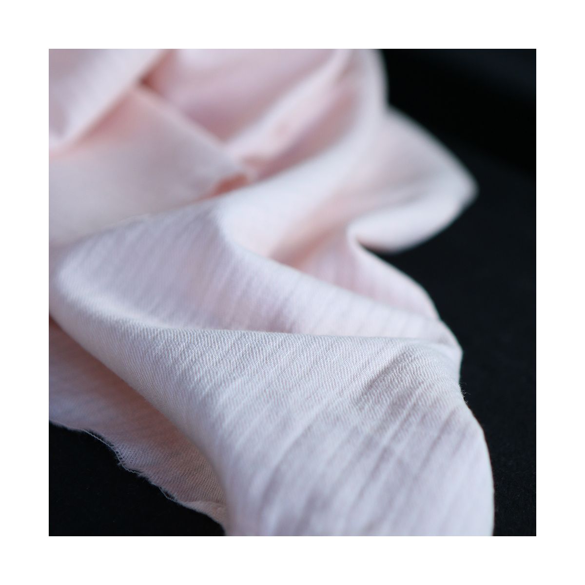 Seersucker / Coton gaufré doux uni rose poudré Seersucker / Coton gaufré doux uni rose poudré