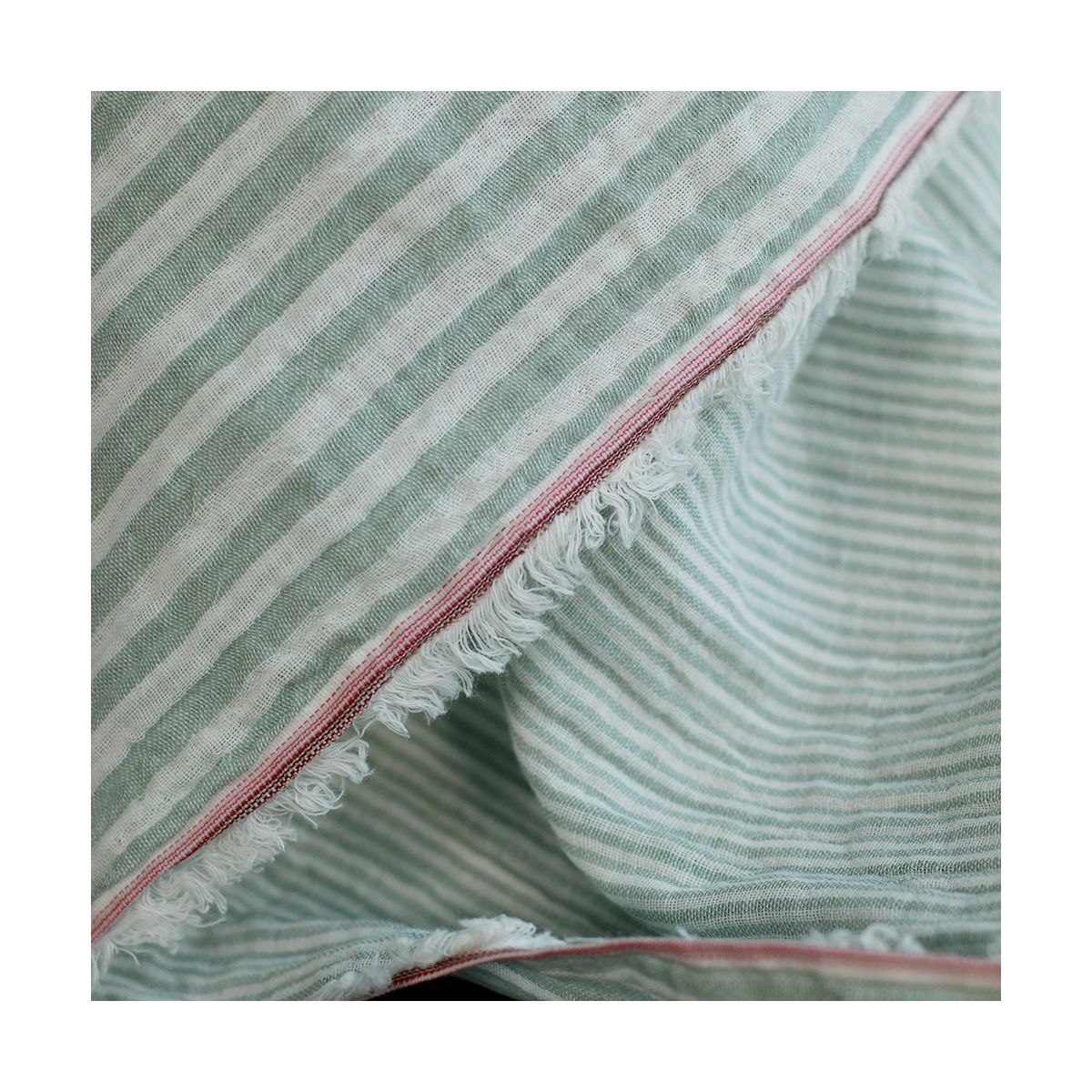 Double gaze de coton réversible rayures vert de gris Double gaze de coton réversible rayures vert de gris