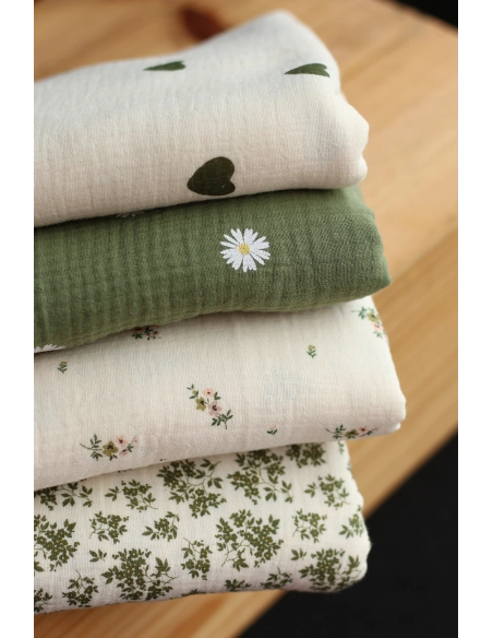 Laure - Double gaze coton BIO motif exclusif fond écru vert olive