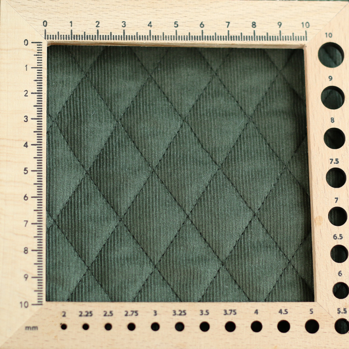 Tissu matelassé velours milleraies coton organique vert kaki