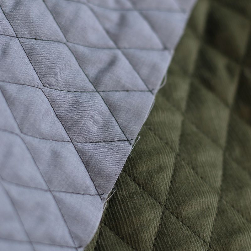Tissu matelassé velours milleraies coton organique vert kaki