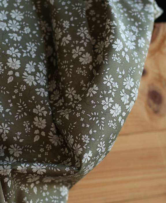 Liberty Tana Lawn® Capel kaki
