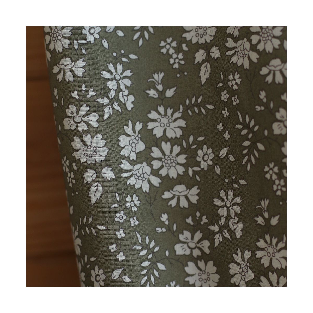 Liberty Tana Lawn® Capel kaki