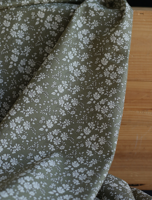 Liberty Tana Lawn® Capel kaki